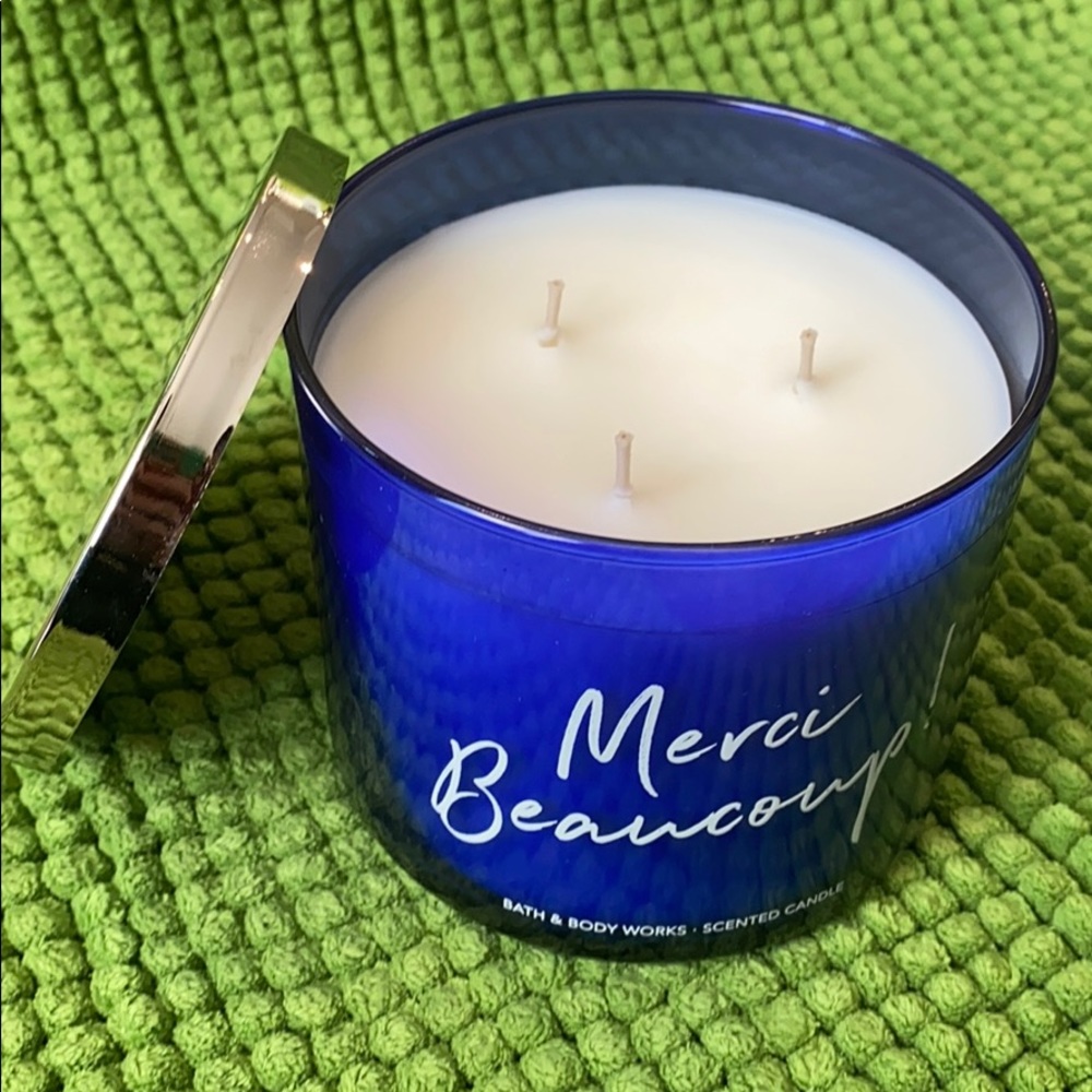 Bath & Body Works candle